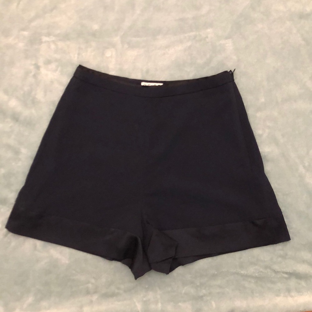 Navy ruffle short
